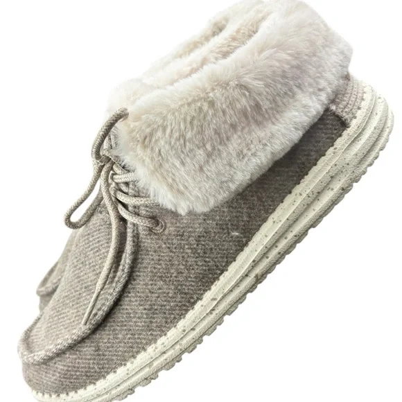 Hey Dude Women's Britt Light Tan Fur-Lined Lace up Casual Shoes Size 9 - Picture 4 of 10